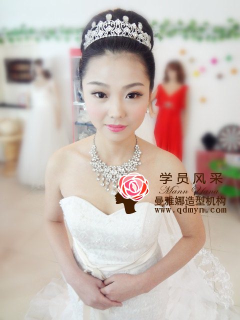 �ൺ��ױ��ѵ-������ѧԱ��Ʒ