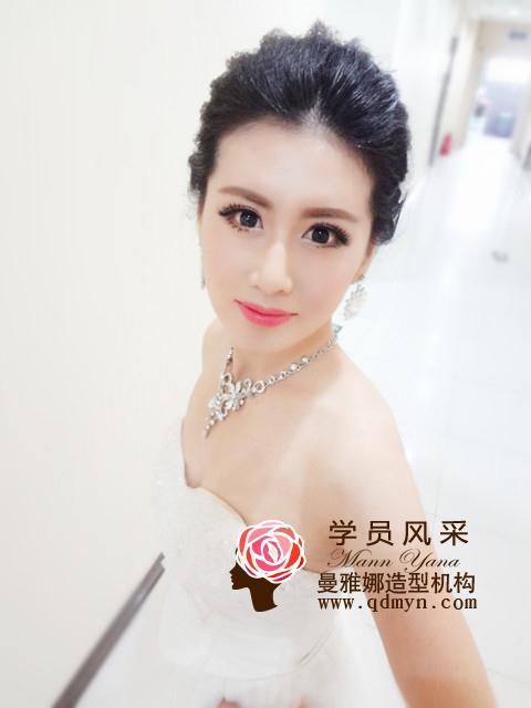 青岛新娘跟妆-新娘化妆培训课堂作品