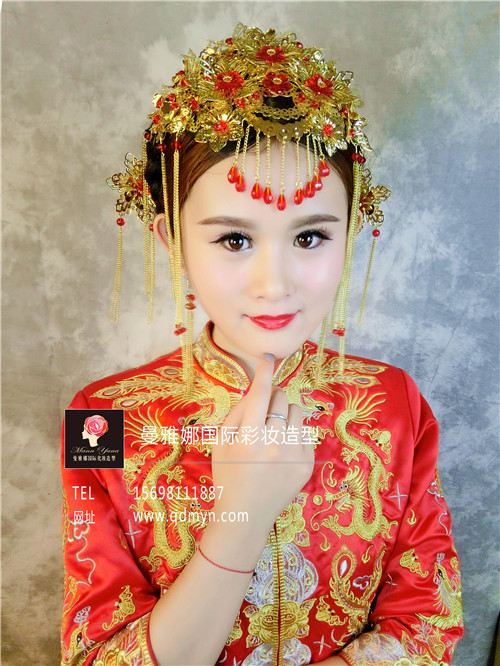 经典中式新娘跟妆造型