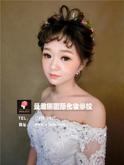 �����Ȼ�ױ����