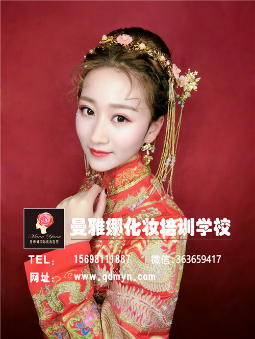 中式复古新娘化妆造型